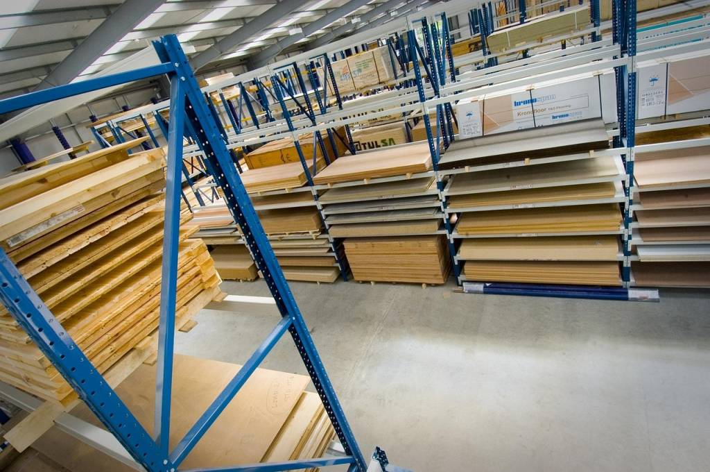 Les différences entre contreplaqué standard et contreplaqué marine